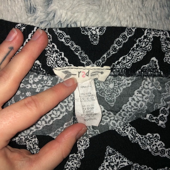 pants - Picture 3 of 5